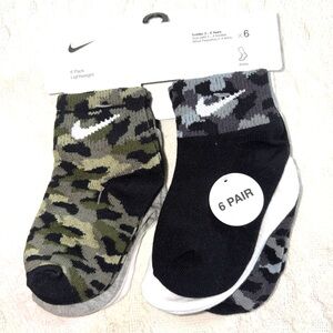 Nike toddler boy Green and Black Camo Ankle Socks - 6 Pack